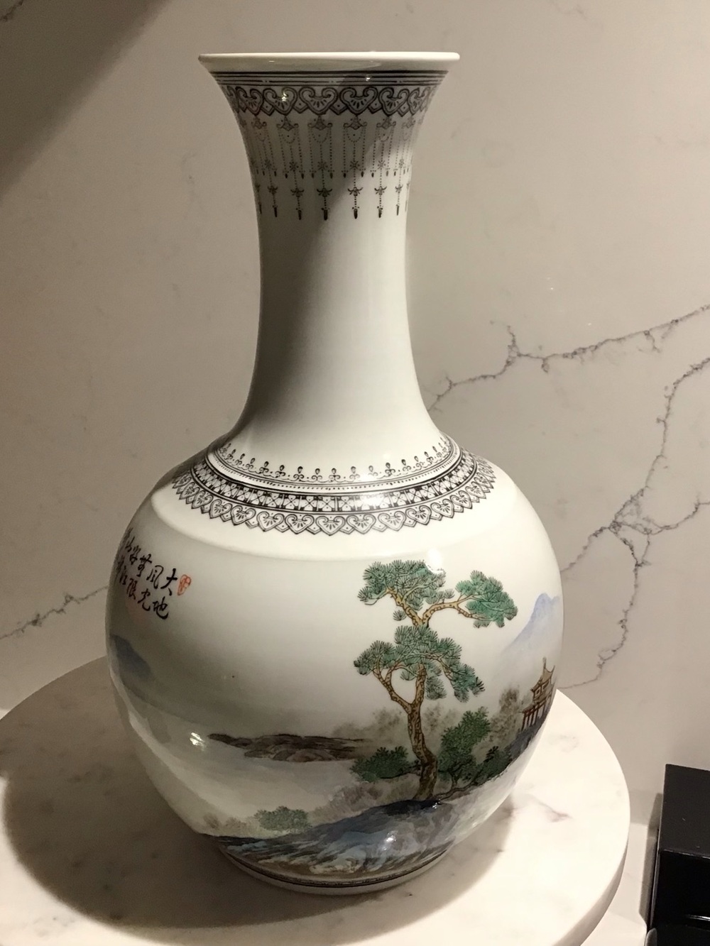 Vintage Chinese Famille Rose Scenic Porcelain Vase Chinoiserie style